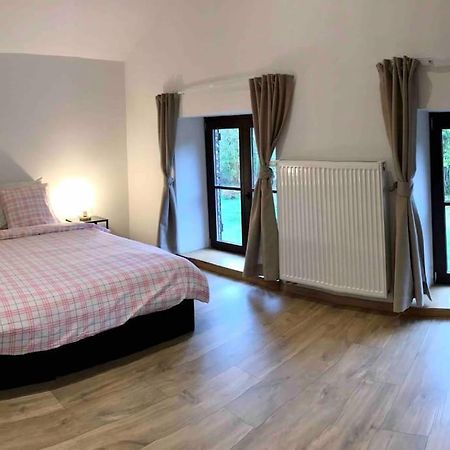 Les Ecuries De Lesse Villa Libin Exteriör bild