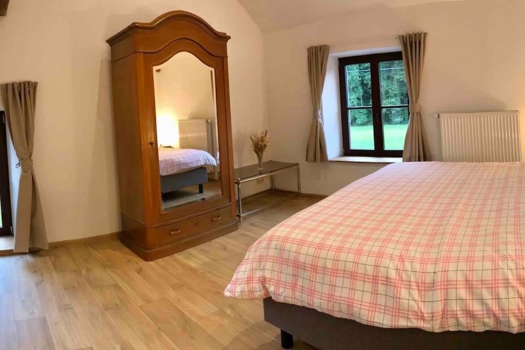 Les Ecuries De Lesse Villa Libin Exteriör bild